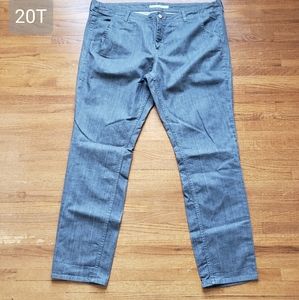 Old Navy | Mid-Rise Straight Jeans | 20 Long